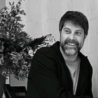 Roberto Gil Isla