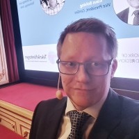 Lauri J. Kangas