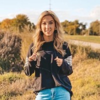 Gloria Robles