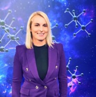 Nina Mrzlikar