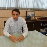 ROBERTO PAVÍA ESTRELLA