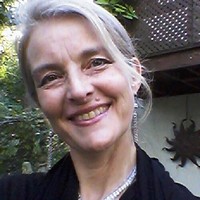Elana Floyd-Kennett