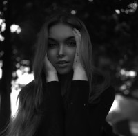 vicky caron