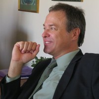 Giles Raine