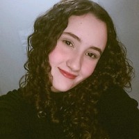 Julia Fernandes