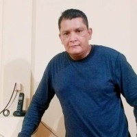 Larry Calderón.