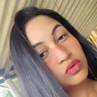 Lara Souza