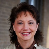 Vivian Nicholson