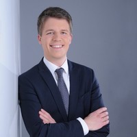 Simon L.