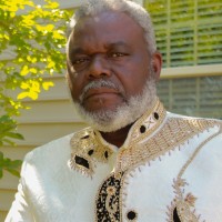 Dr. Ronnie L McCray