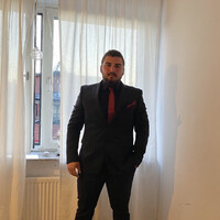 Emir Turkis