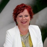 Annette Imhof