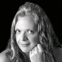 Amy Clewell