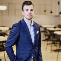 Simon Ekström