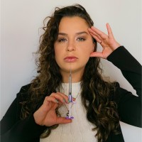 Camila Mendes Ferreira