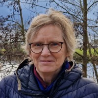Karen Den Hollander