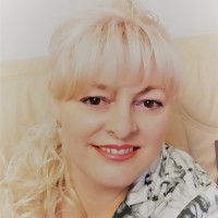Katalin Simon