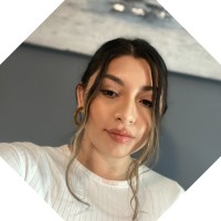 Adela Valencia