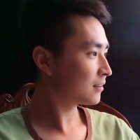 王新亮