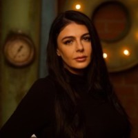 Sanaz Lavaedian