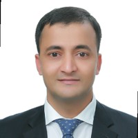 크리스Adhikari Krish
