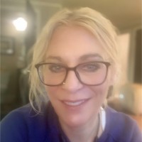 Denelle Crommett