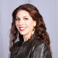Nicole Woolley