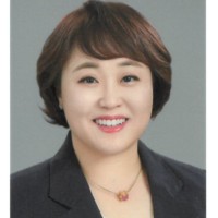 Suzie Min