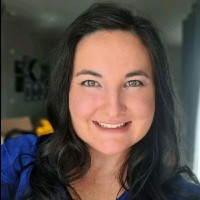 Laura Straub, Mba