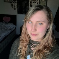 Samantha James