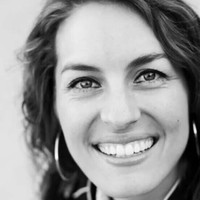 April Bloxham CASA ABRIL Real Estate .