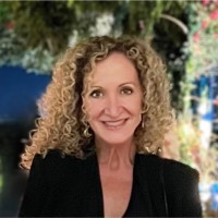 Julia Pilar Alarcon