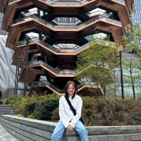 Shirley Lee