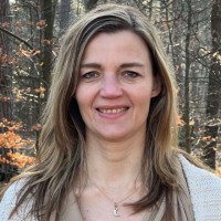 Annemarie Van Dam