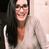 Kim G.