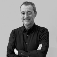 Santiago Miró
