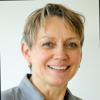 Esther Zimolong