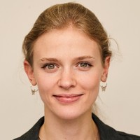 Dr. Frau Olga Lukashova-Sanz