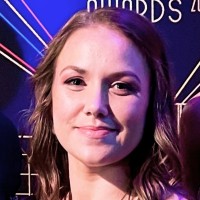 Rebecca Treloar