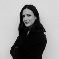 Victoria Subires