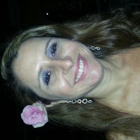 Luciane Peres