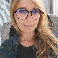 Nathalie DOUBRERE