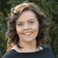 Edna Coetzee, FGIA FCG (CS, CGP)