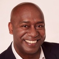 Dr Ken Greaves