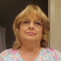 Linda Costello