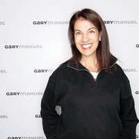 Julie Cox