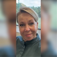 Rebecca Den Hertog