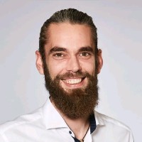 Lars Schücker