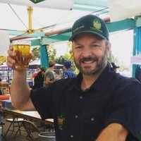 Howie (Steve) Moore