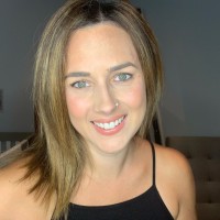 Andrea Esteves